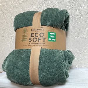 Berkshire Life - Eco Soft Blanket